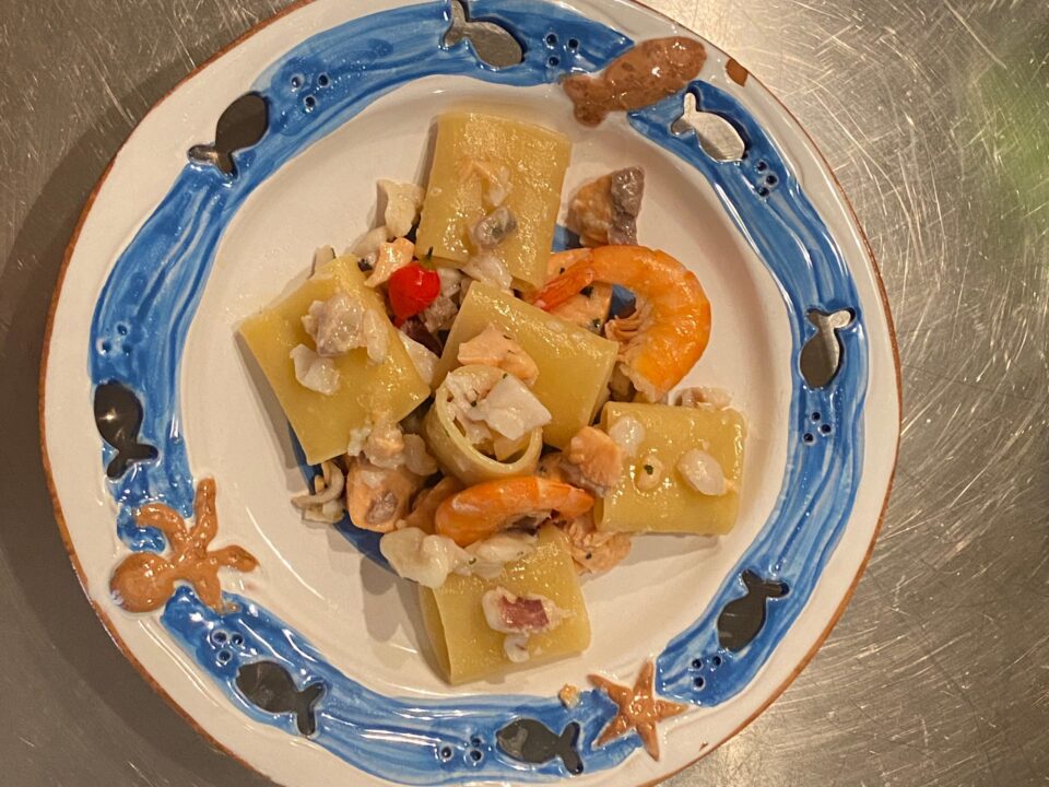 Paccheri con pesce fresco misto