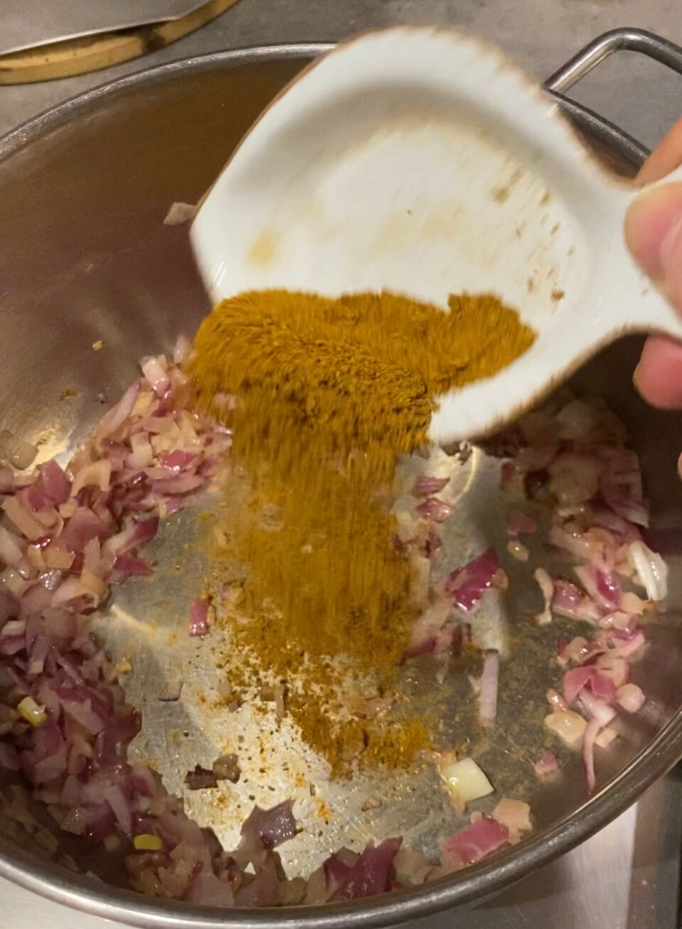 Crema di zucca con curry piccante
