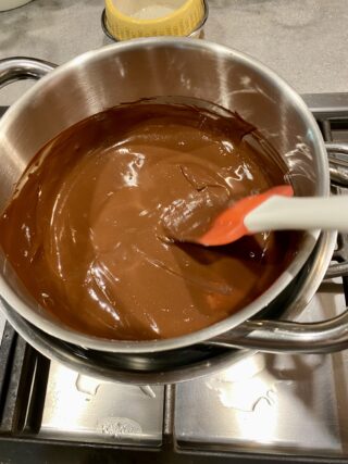 Torta al cioccolato fondente morbida
