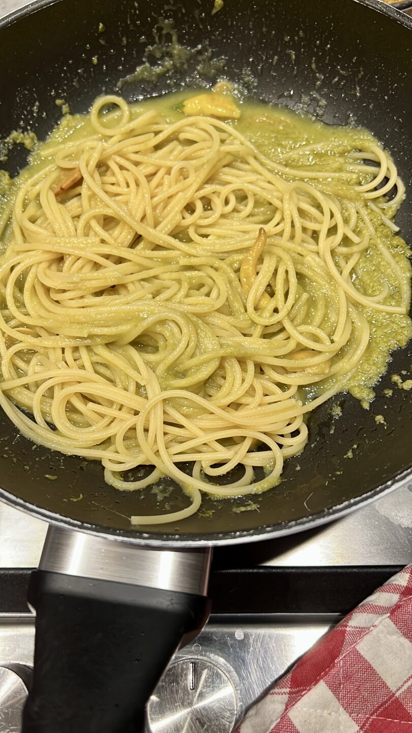 Spaghetti cavolfiore e bottarga di muggine