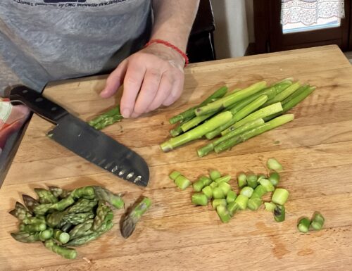 Come pulire perfettamente gli asparagi