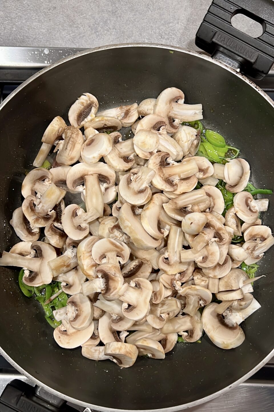 Pasta agli spinaci e champignon