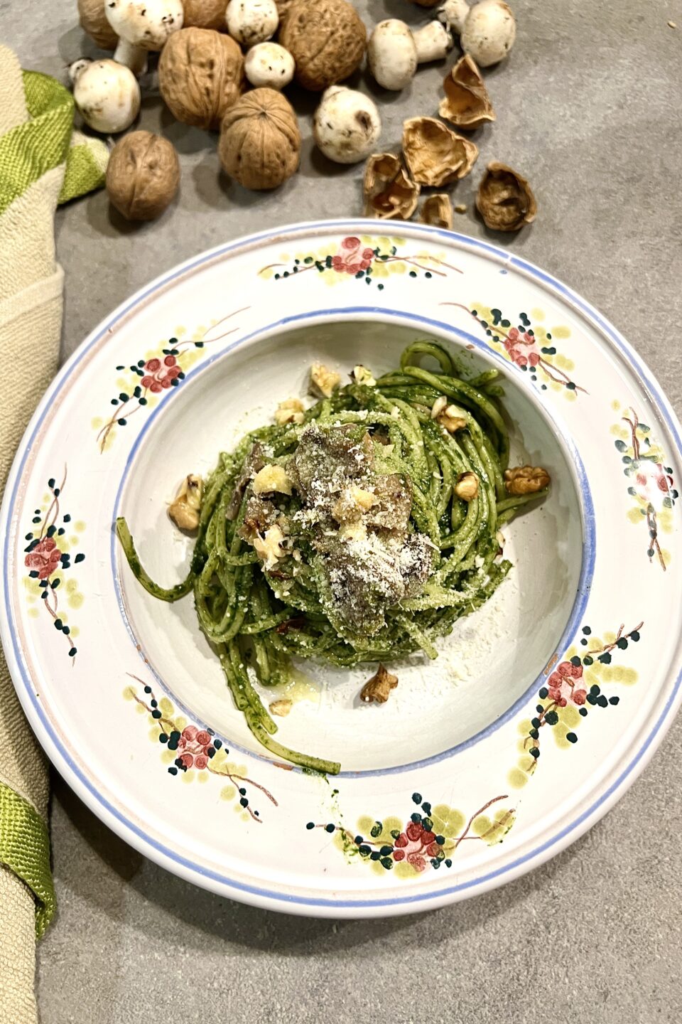 Pasta agli spinaci e champignon