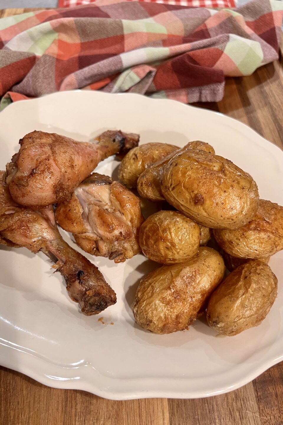 Pollo al forno con patate novelle