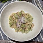 Fregola con cipolla e fave fresche