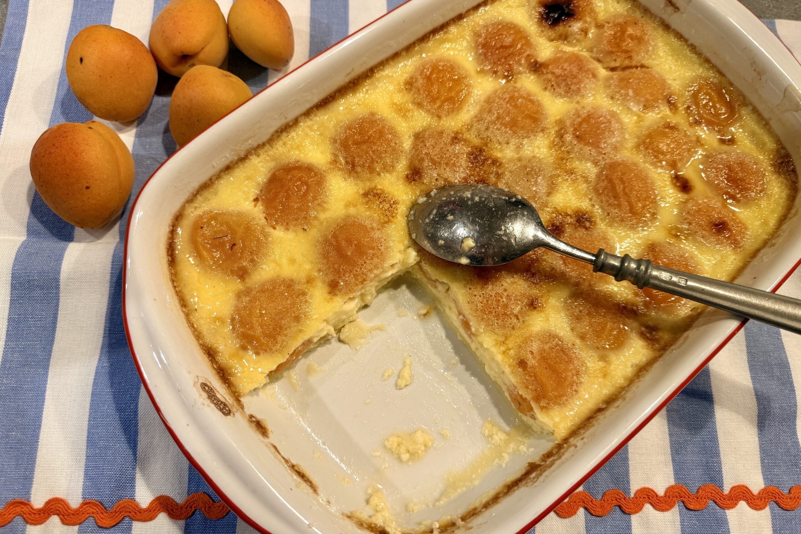 Clafoutis alle albicocche super cremoso