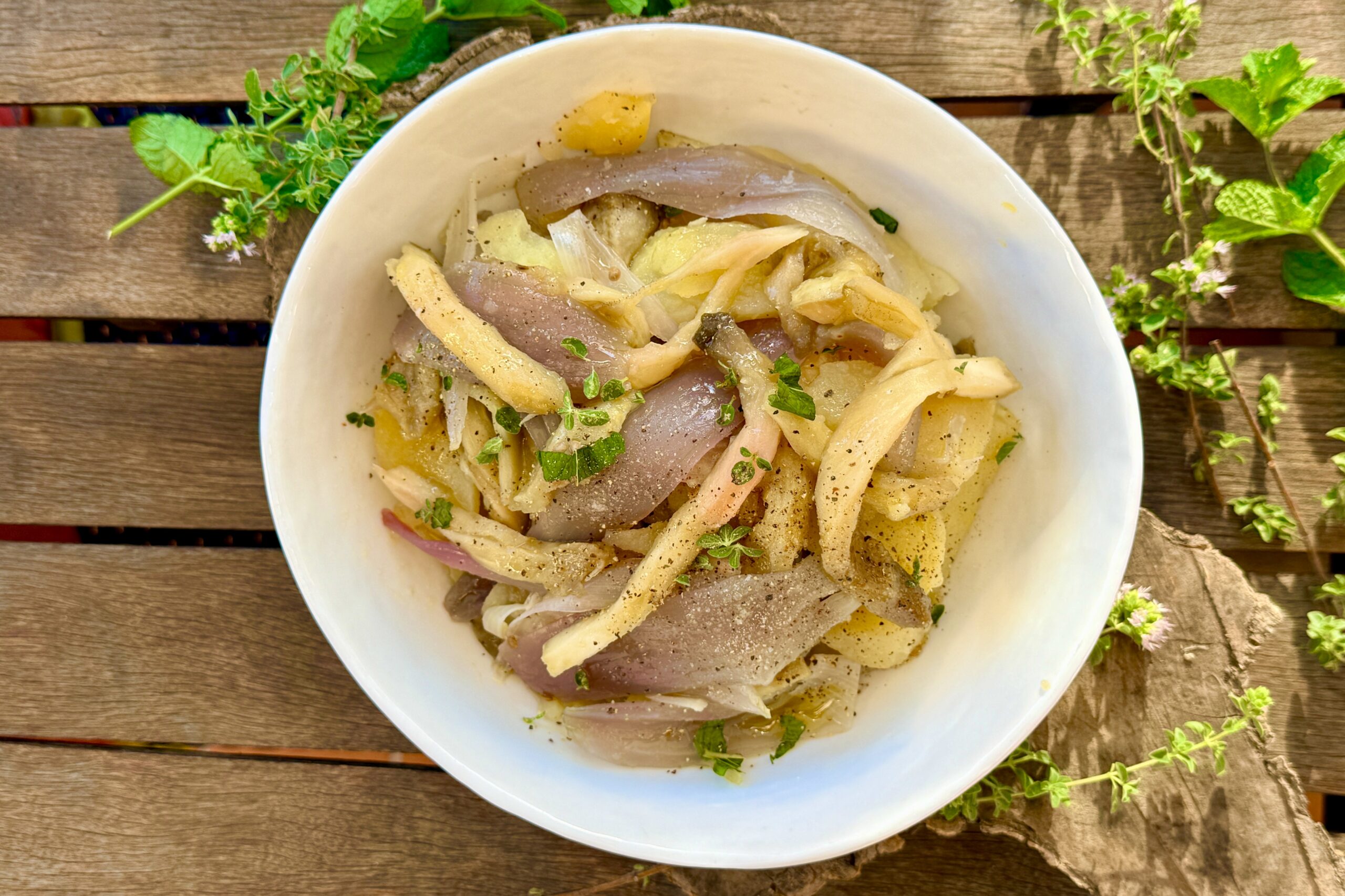 Insalata di melanzane: la ricetta estiva